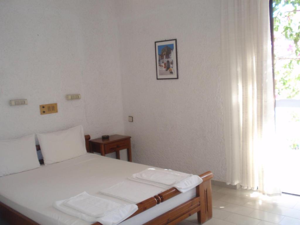 Fevro Hotel Agia Galini Habitación foto