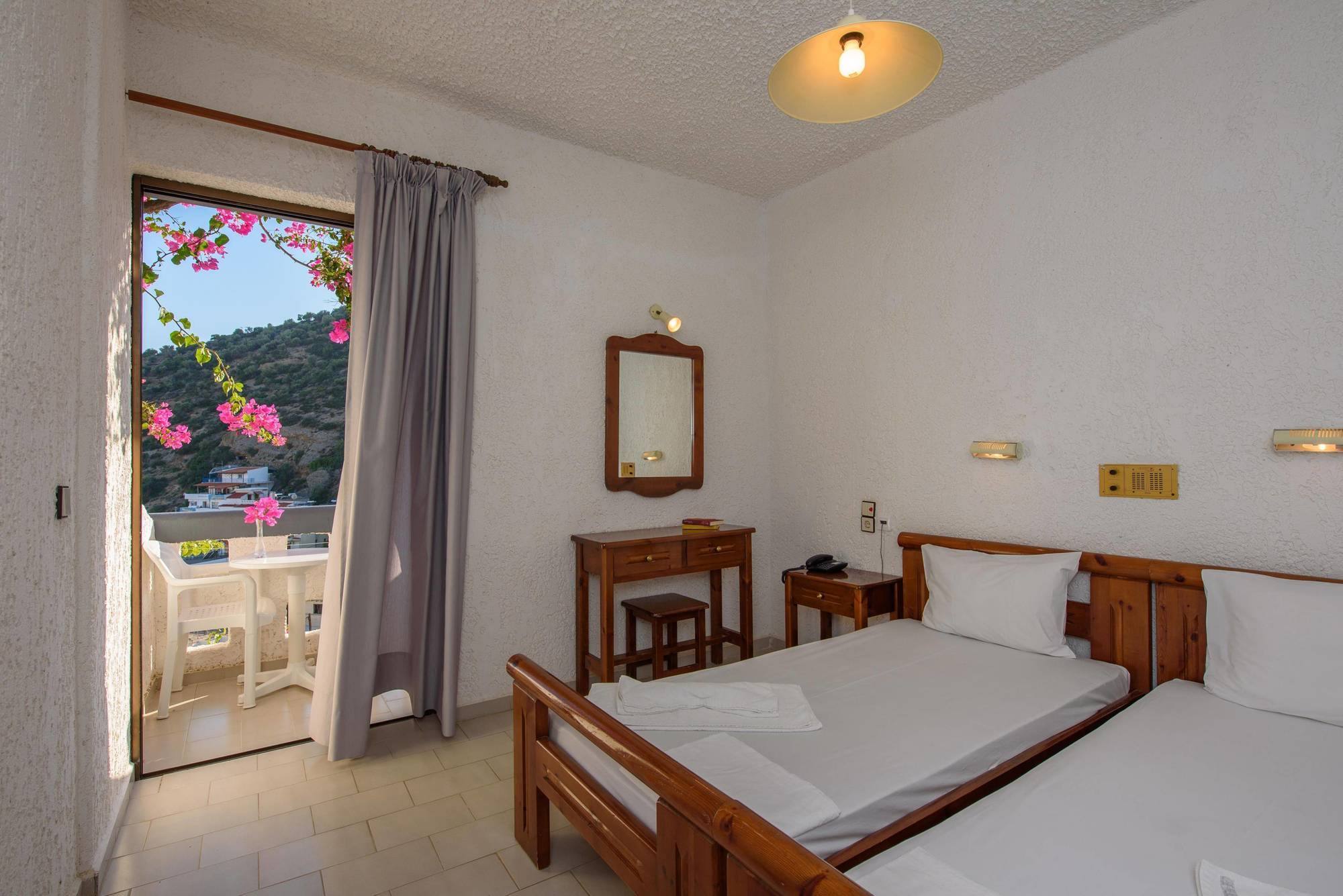 Fevro Hotel Agia Galini Exterior foto